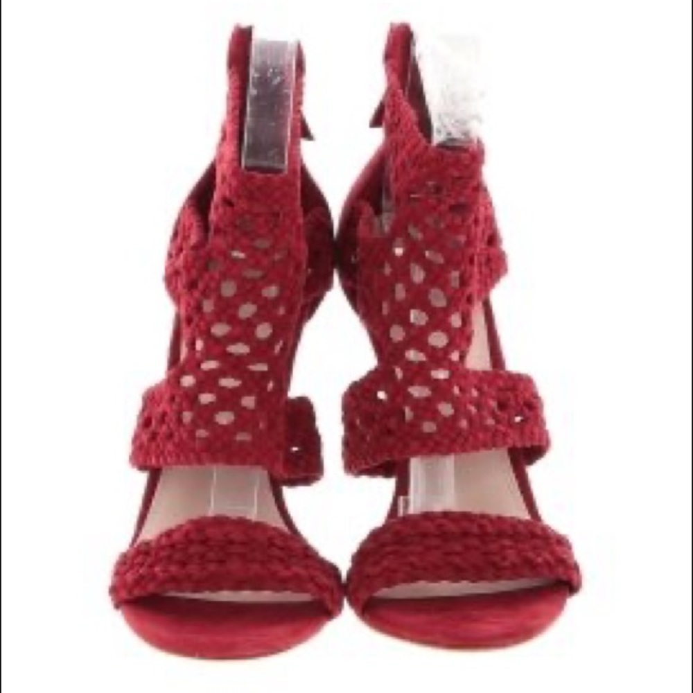 Gorgeous Red Sandro Heels